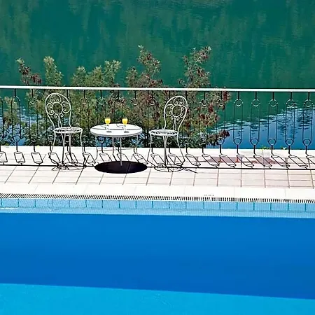 Azul Eco 4*