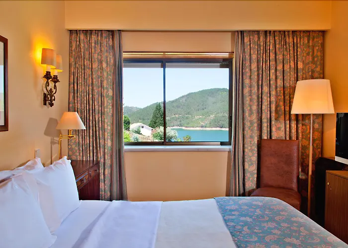 Azul Eco Феррейра-ду-Зезери