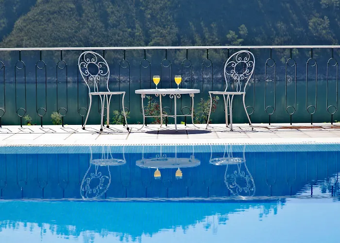 Azul Eco Отель Феррейра-ду-Зезери